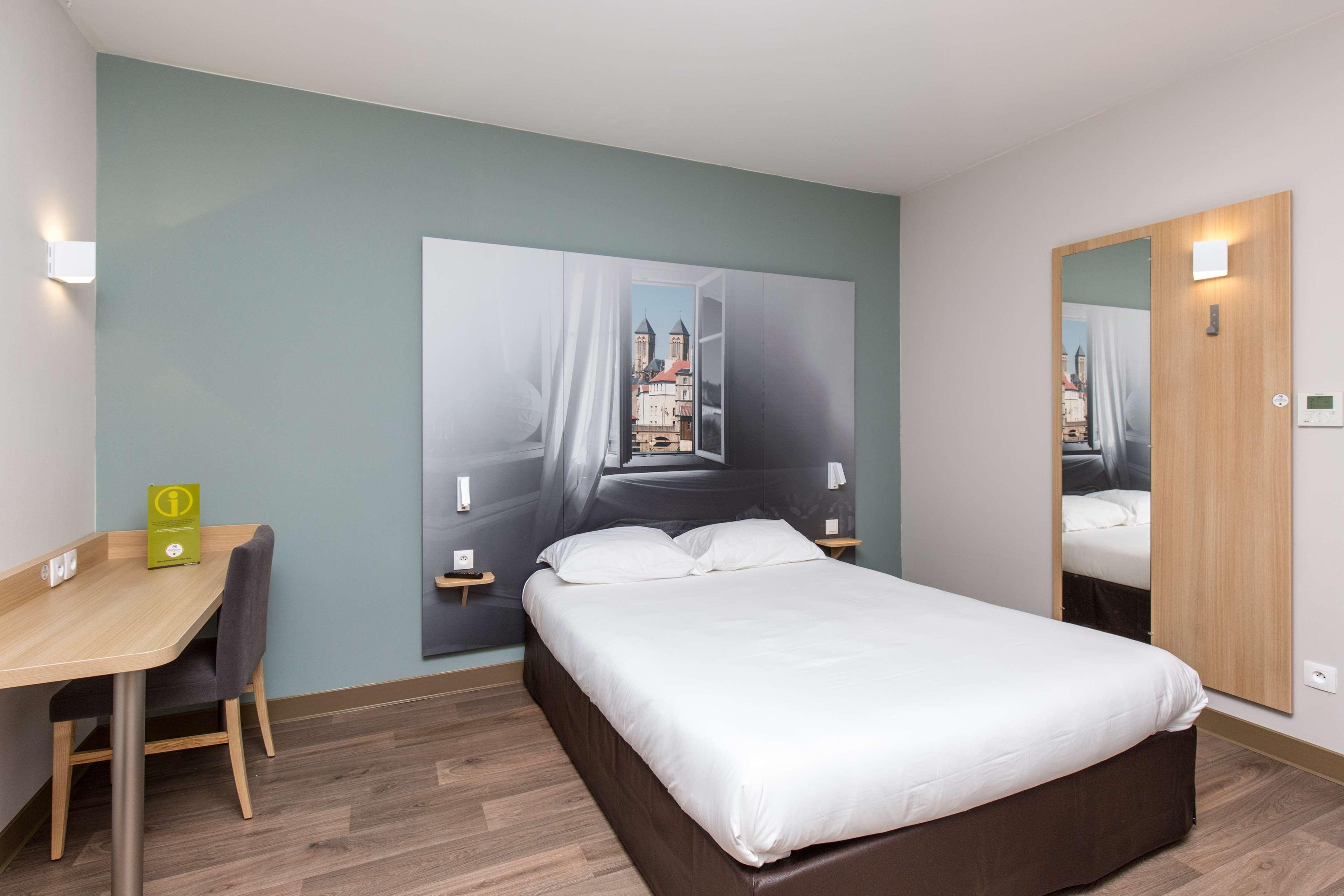 Hotel Campanile Metz Nord - Woippy Zewnętrze zdjęcie